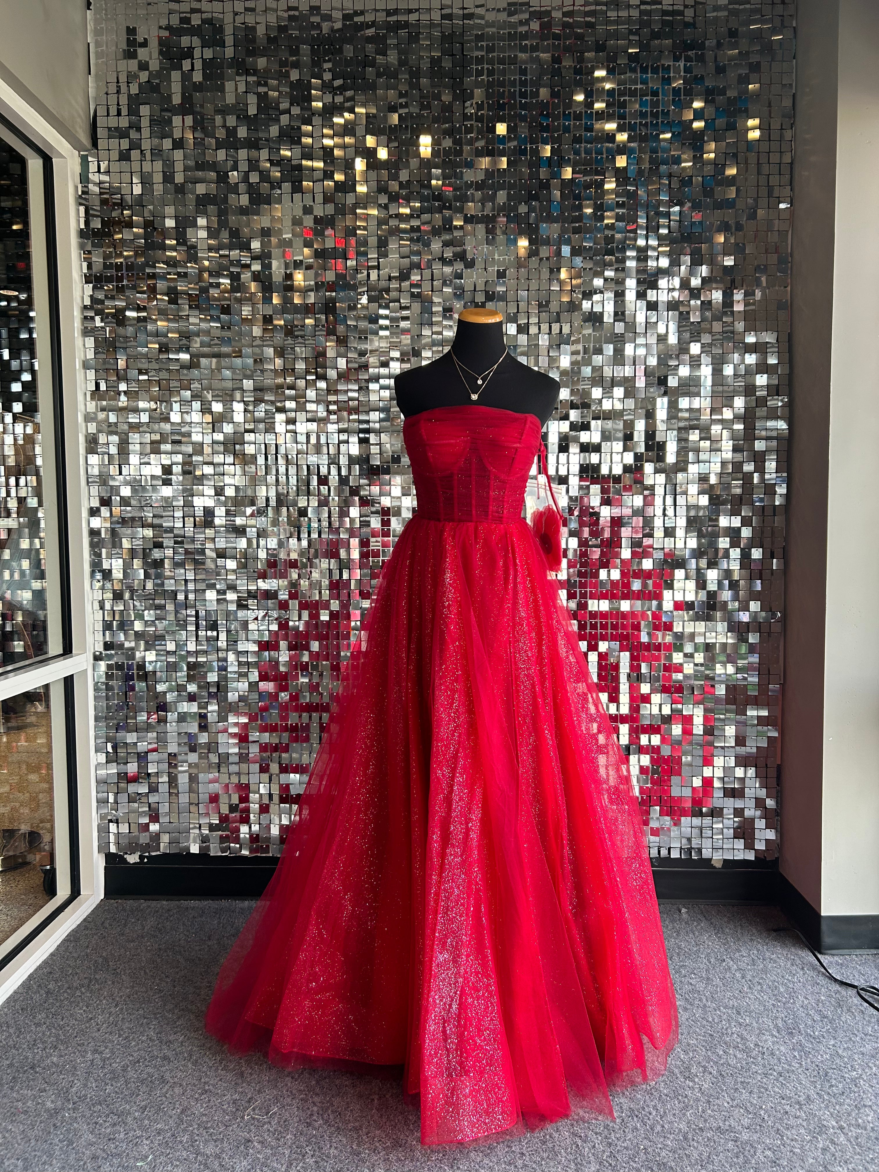XO Exclusive Prom Dress P4584